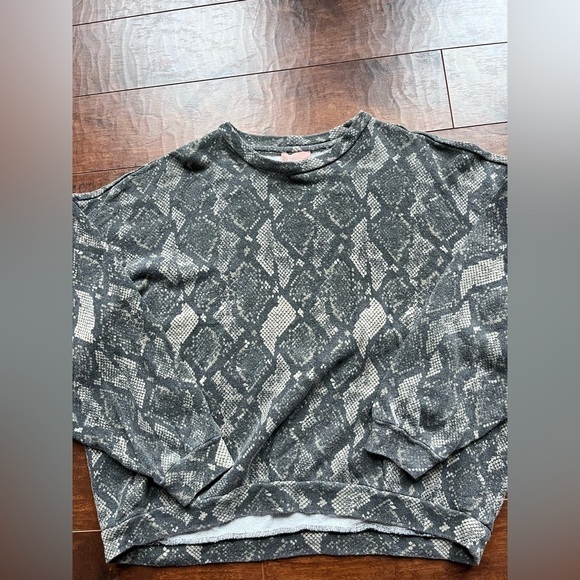 Show Me your Mumu Pullover CrewNeck Long Sleeve Sweatshirt Women’s M SOLD AS IS - Picture 1 of 8